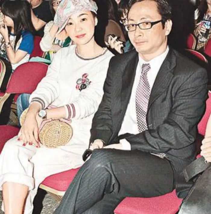 陈慧娴：赢过梅艳芳的“香港公主”，3段恋情皆失败，56岁还未婚